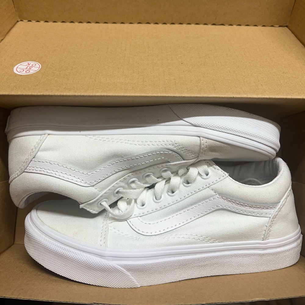 White Vans Old Skool